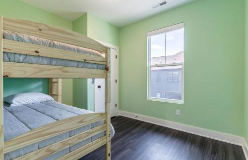 Lux Home 5 mins to Grand Park with Private Garage-Family Friendly - Foto 27