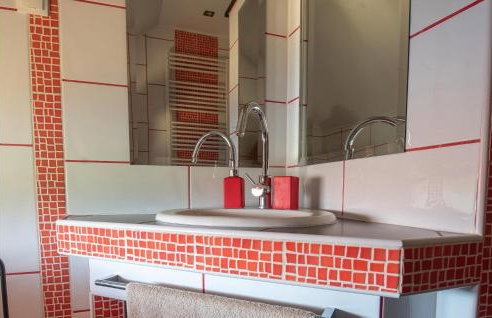 Stunning Home In Velika - Photo 30