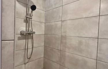 Maison avec Jardin 6 Couchages & Parking gratuit à proximité du Futuroscope - Foto 15