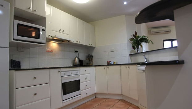 Zen Bridgeport Waterfront Balcony Dining - Pool - Foto 4, Habitación