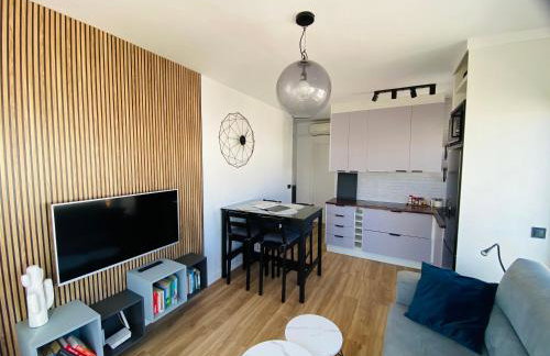 Duplex with private Rooftop and views - Photo 8