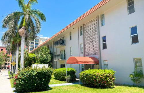 Sunny Isles Apartments by MiaRentals - Photo 24