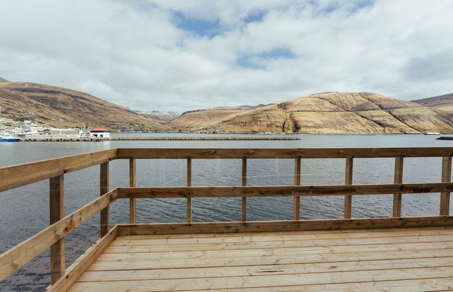 Seaside Nest | Charming Waterfront Retreat - Foto 1