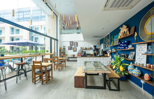 Embassy Gardens Premier Suites - Photo 71