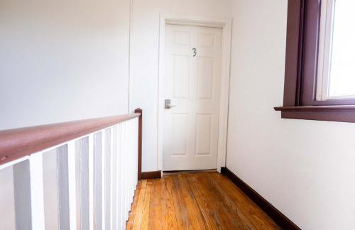 Bloom and Relax Historic 1BR in Downtown - Foto 37