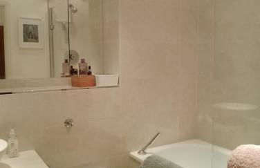 Beautiful apartment in London with Free Underground Parking - Foto 18