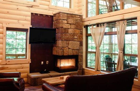 Skyview Treehouse by Amish Country Lodging - Photo 5