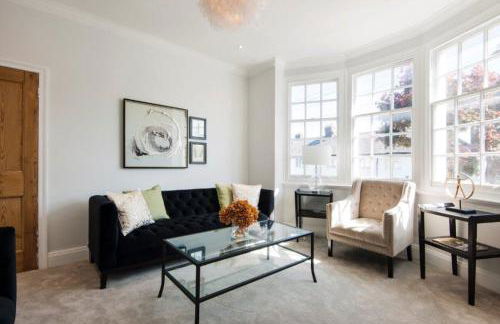 Modern Family Home in London Close to Amenities and Train - Foto 10