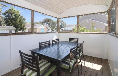 Blue Moon - Pet friendly and great location! - Photo 15