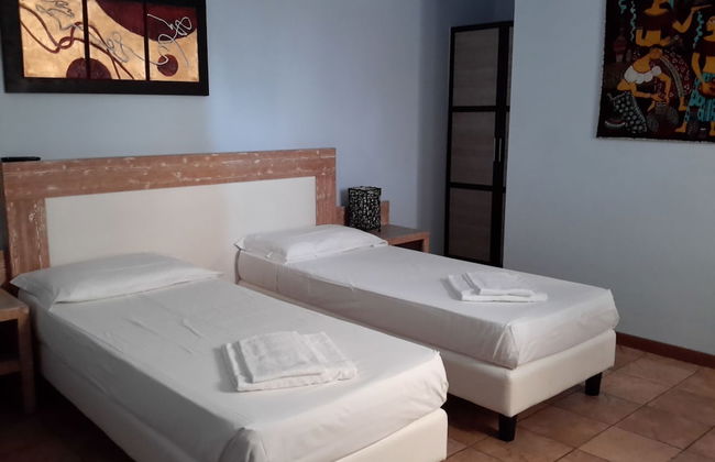 Butterfly Accommodation - Photo 12