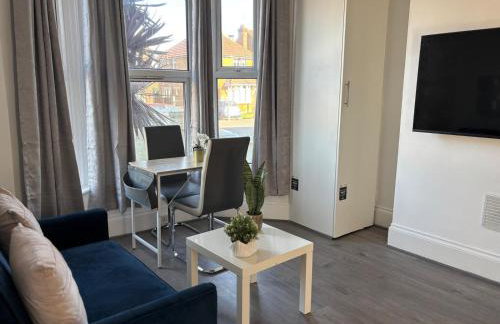 Chalkwell Aparthotel Short & Long Stays Welcome, Leisure , Relocation , Business Stays , Contractors - Photo 41