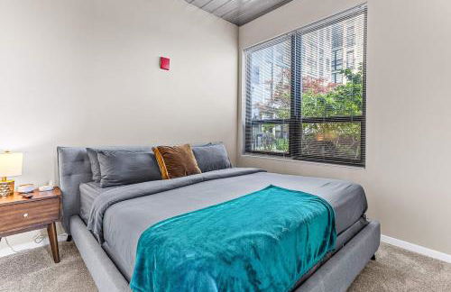 2 Separate 2BR Units Near Big House & Downtown - Foto 2