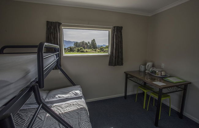 Fiordland Great Views Holiday Park - Photo 4