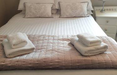 Loughview House overlooking Carlingford lough - Photo 11