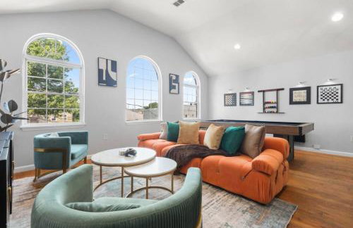 Modern 3BR Near NYC with Pool Table Sleeps 11 - Foto 8