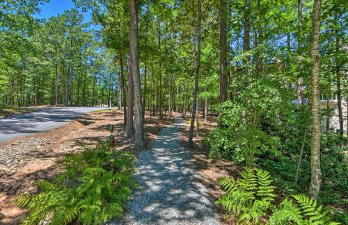 Walk to Lake Keowee Salem Townhome with Deck - Foto 37