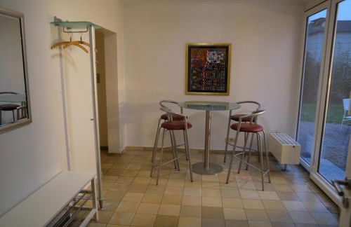 Ruhiges Haus mit privatem Garten - Foto 3