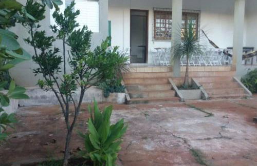 Casa Agradável, Arejada, Espaçosa, Perto de Tudo - Foto 31