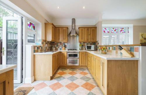 Grove Lodge - Photo 8