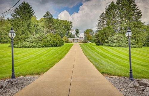 Dalton Retreat w Deck, Fire Pit and 6 Smart TVs - Foto 5