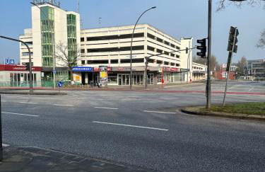 WOLFÜHLOASE am Hamburg Airport - Photo 52