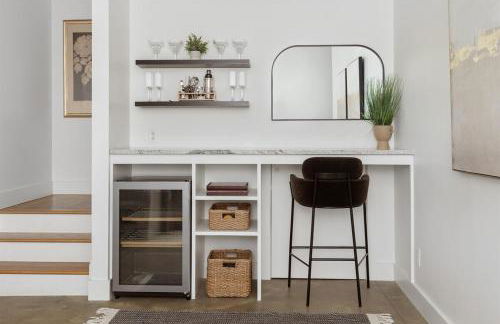 Heated Hydro Pool -Spa - Plunge - Luxe AVL Retreat - Foto 4