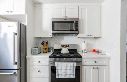 1400sf Cozy Retreat with Sound View, Garden & Privacy - Foto 31