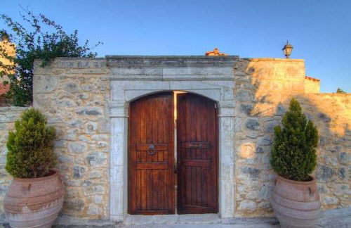 Allaria Villa Traditional Villa - Photo 34