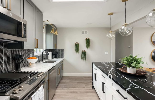 Peaceful 4br With Fire Pit and Huge Yard - Foto 4