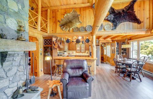 Elegant Hudson Valley Retreat with Hot Tub and Pond - Foto 6