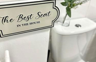 Beautiful Grade 2 Home in centre of Newcastle-St James Park FREE CITY PARKING - Foto 40