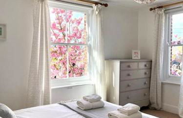 New Forest Cottage - Photo 1