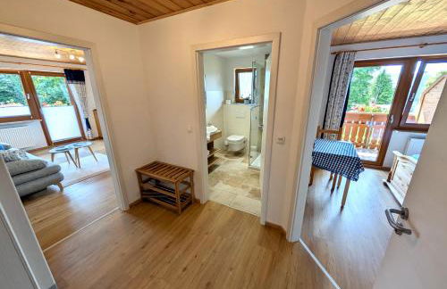 Gästehaus Philipp im Herzen des Fichtelgebirges - 5 Ferienwohnungen, großes Grundstück, Wald und Wiese, Wohnung mit privater Sauna, kostenfreie Parkplätze, WLAN - Foto 62
