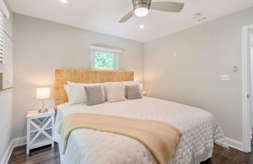 Walk to the stadium, downtown, West St - close to everything - Foto 15