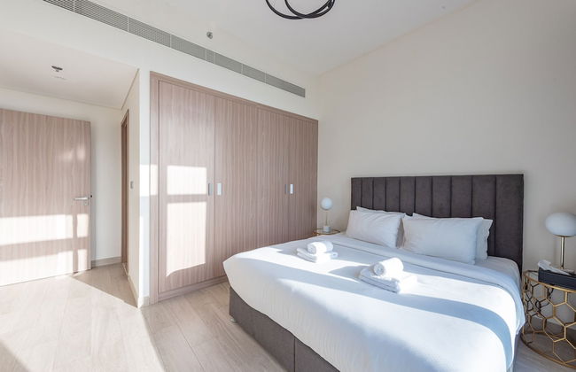 Cozy Convenient 1BR Haven in Al Jaddaf - Photo 10