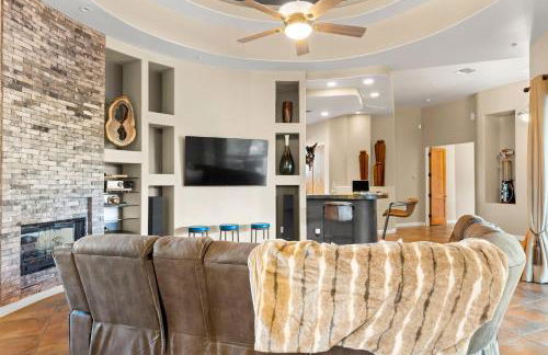 The Debonair Derby by PaseoHomesAZ with Heated Pool - Foto 42