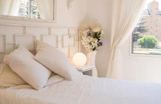 Sun-Drenched, Sea-View Apartment with Giant Patio! - Photo 70