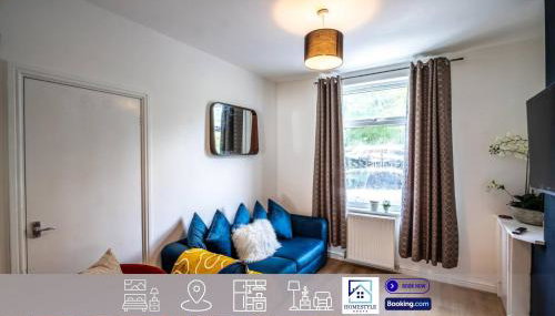 Charming 3BDR House By Homestyles Hosts Short Lets & Serviced Accommodation Hoole With Free Parking & Free WiFi - Foto 1