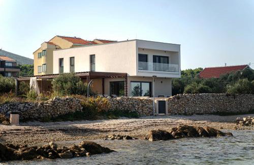 Courtside Luxury Villa Dalmatia - Photo 3