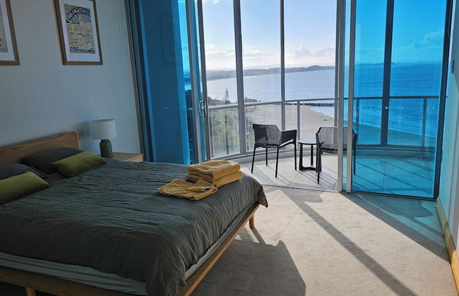 Reflection Tower Two - Photo 21