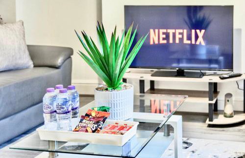 Large 6 Bed House, Long Term Stay Savings, Contractors, Professionals, Big Groups, Free Parking! - Foto 7