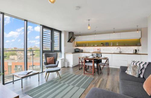 Canary Wharf Escape - Stylish 2BR - Canal Views & City Lights - Foto 12