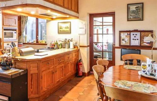 Stunning 7 Bedroom Bungalow Alford Aberdeenshire - Photo 2