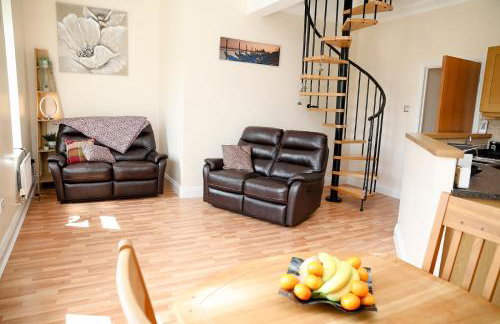 Beautiful cozy 3 bedroom 2 bathroom apartment - Foto 25