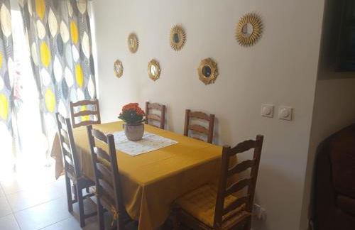 Cosy appartement RDC-terrasse et parking privé - Foto 40