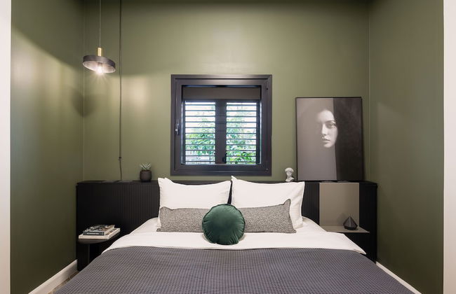 Mr. Louis - By TLV2GO - Photo 4