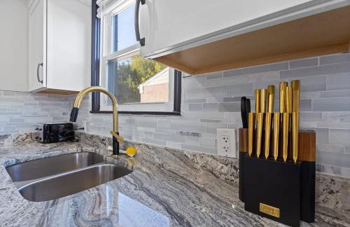 Dark House With HotTub TV in Rooms - Foto 2