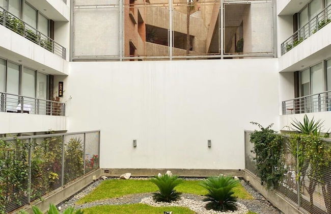 w Art Deco 1BR With Pool View in Barranco - Photo 9