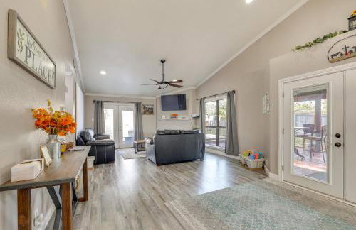 Private Pool and Hot Tub Dog-Friendly Live Oak Home - Foto 9