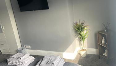 Affordable Luxury 4 Stunning apartment Sunderland close to City centre hospital Crown Works Studio and Nissan - Foto 5